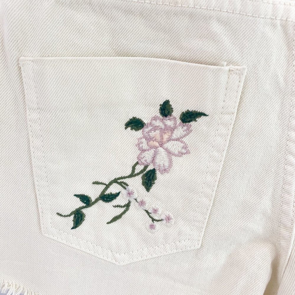 SOLD Zara High Waisted White Floral Denim Shorts - Picture 7 of 8